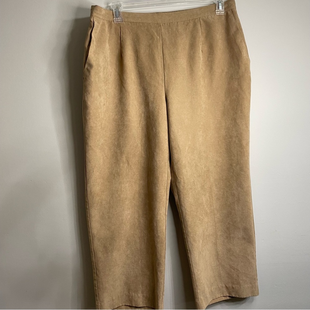 Alfred Dunner Women's Classic Tan Trousers